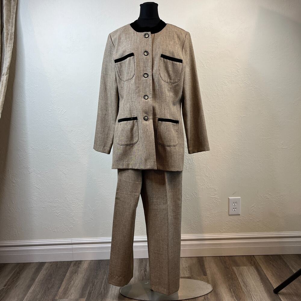 Ladies Vintage Froxx Jacket and pants size 14